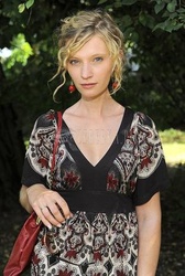  Agata Buzek
