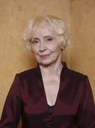  Anna Polony