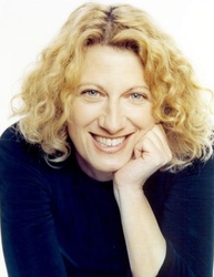  Angela Finocchiaro