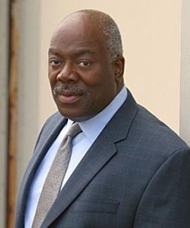  Thom Barry