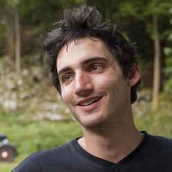  Romain  Cogitore