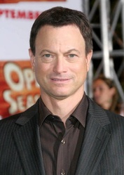 Gary Sinise