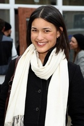  Julia Jones