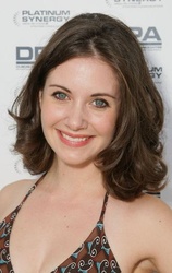  Alison Brie