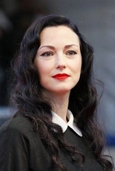  Julie Dreyfus