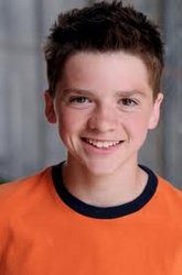  Joel Courtney