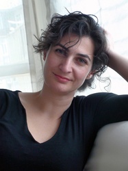  Pelin Esmer