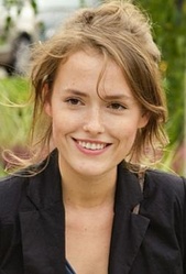  Olga Frycz