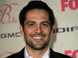  Michael Landes