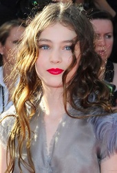  Anamaria Vartolomei