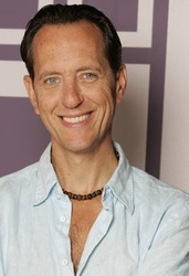  Richard E. Grant