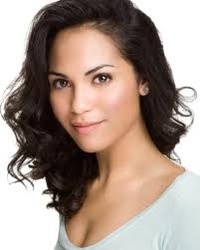  Monica Raymund