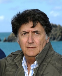  Tom Conti