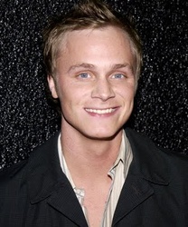  David Anders
