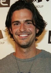  Jonathan Cherry