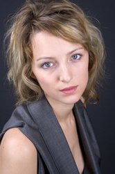 Stéphanie Crayencour