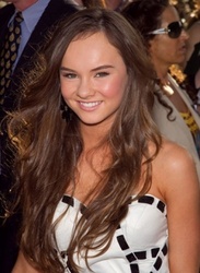  Madeline Carroll