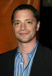  Joshua Malina