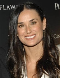  Demi Moore