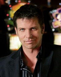  Lloyd Owen