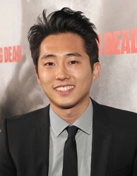  Steven Yeun