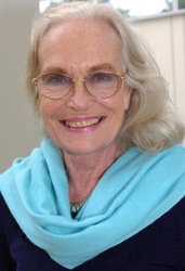  Shirley Eaton