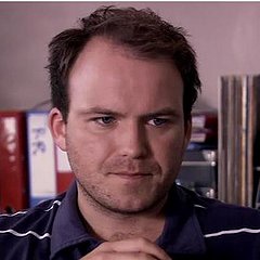  Rory Kinnear