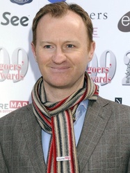  Mark Gatiss 
