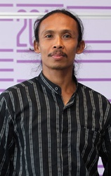  Yayan Ruhian 