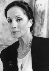  Angela Goodwin 