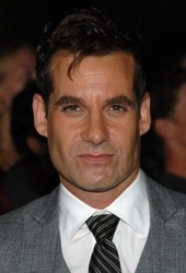  Adrian Pasdar