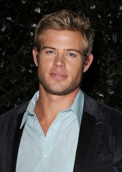  Trevor Donovan