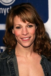  Lili Taylor 
