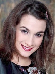  Adila Bendimerad 
