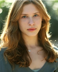  Julia Artamonov 