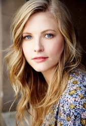  Elizabeth Blackmore 