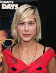  Nicole Vicius 
