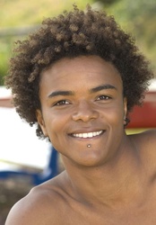  Eka Darville