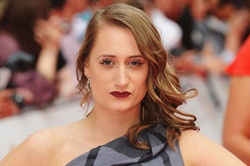 Lauren Socha