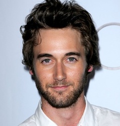  Ryan  Eggold