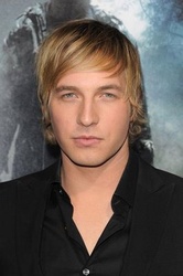  Ryan Hansen