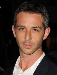  Jeremy  Strong