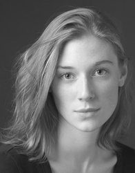  Elizabeth  Debicki