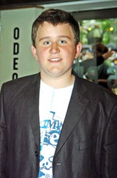  Harry Melling