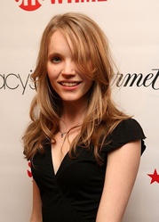  Tamzin Merchant 