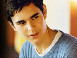  Max Minghella