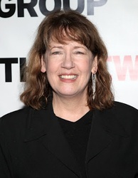  Ann Dowd