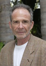  Ron Rifkin