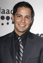  Jay Hernandez
