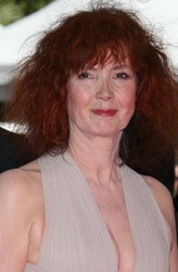  Sabine Azéma